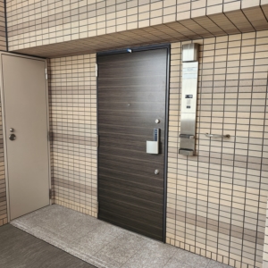(玄関)